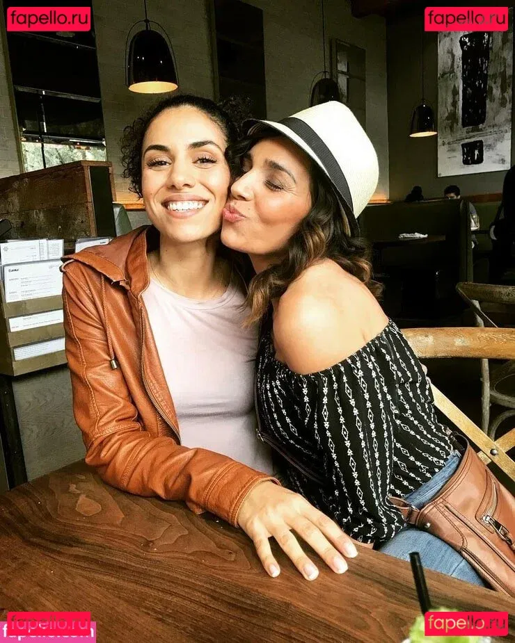 Andrea Sixtos Onlyfans Photo Gallery 