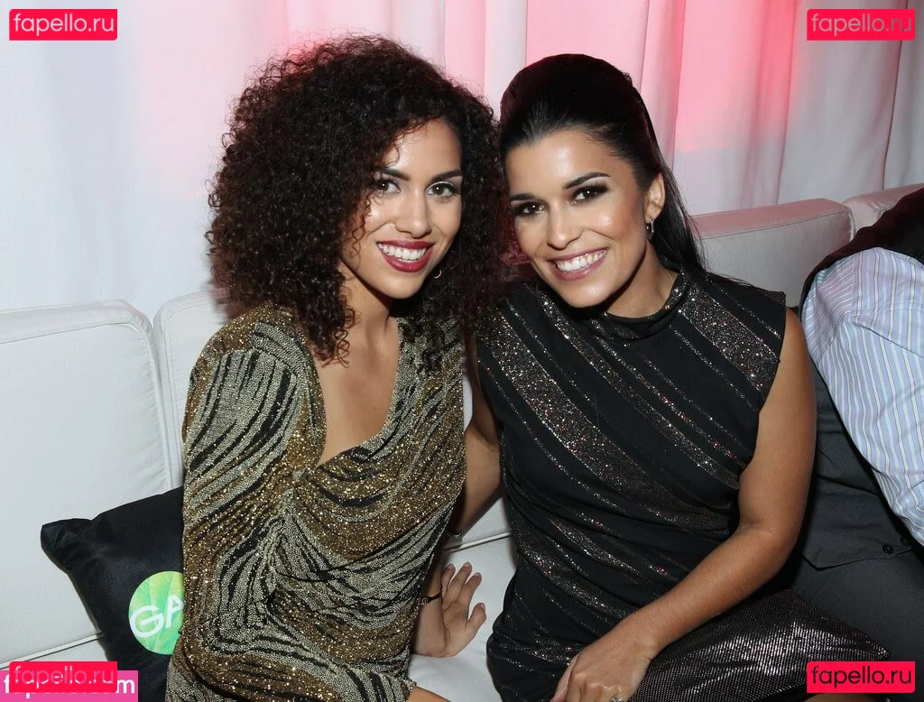 Andrea Sixtos Onlyfans Photo Gallery 