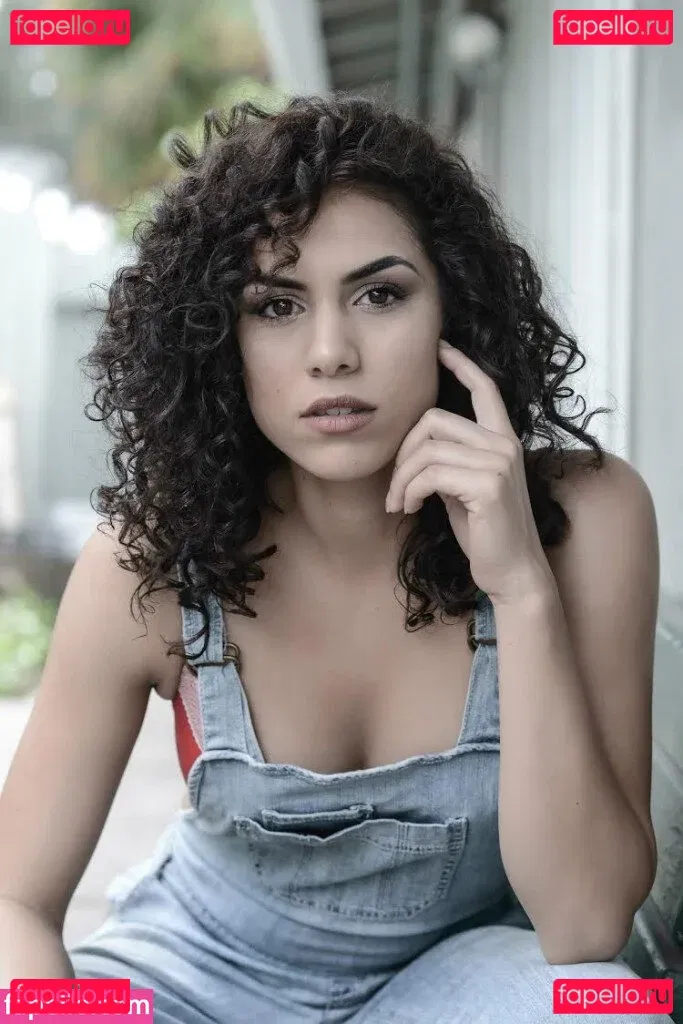 Andrea Sixtos Onlyfans Photo Gallery 