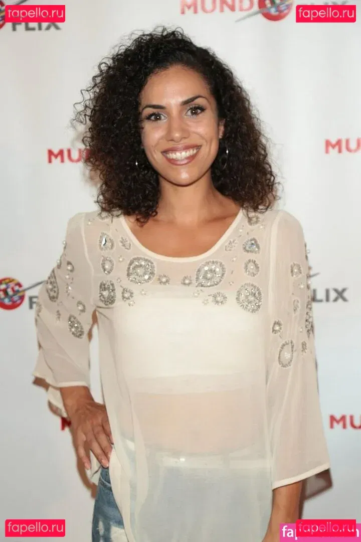 Andrea Sixtos Onlyfans Photo Gallery 