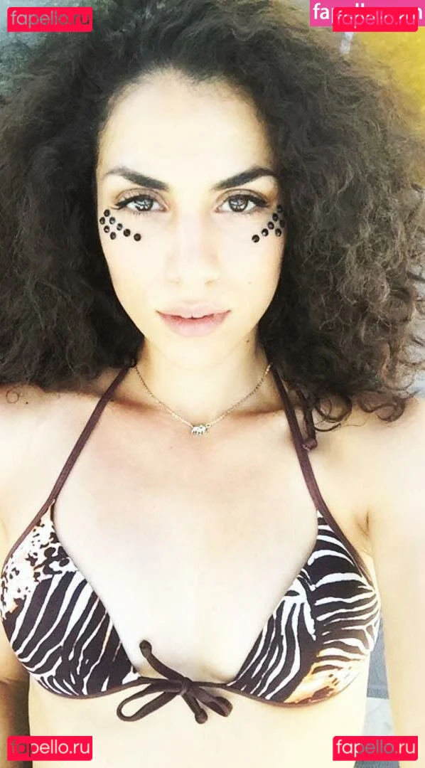 Andrea Sixtos Onlyfans Photo Gallery 