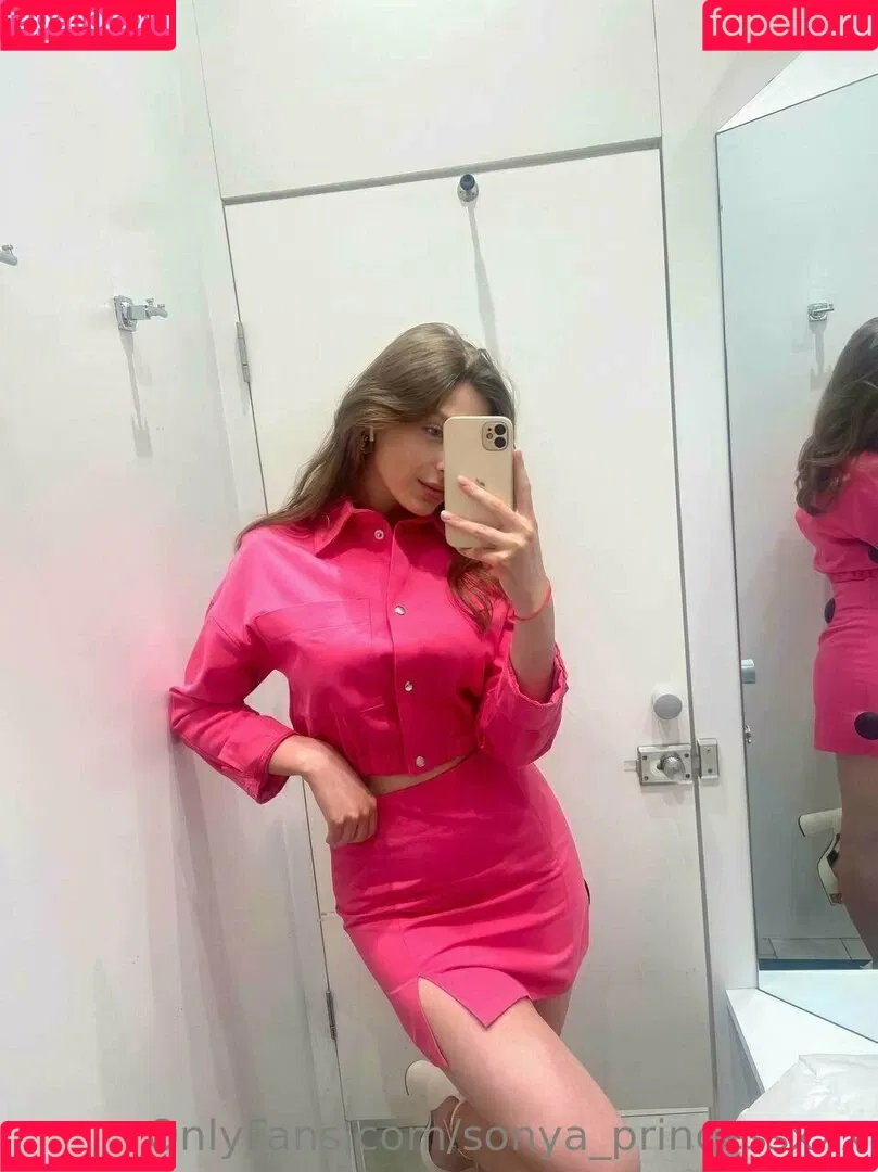 sonya_princessxxx Onlyfans Photo Gallery 
