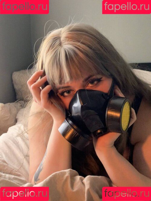 moyumie Onlyfans Photo Gallery 