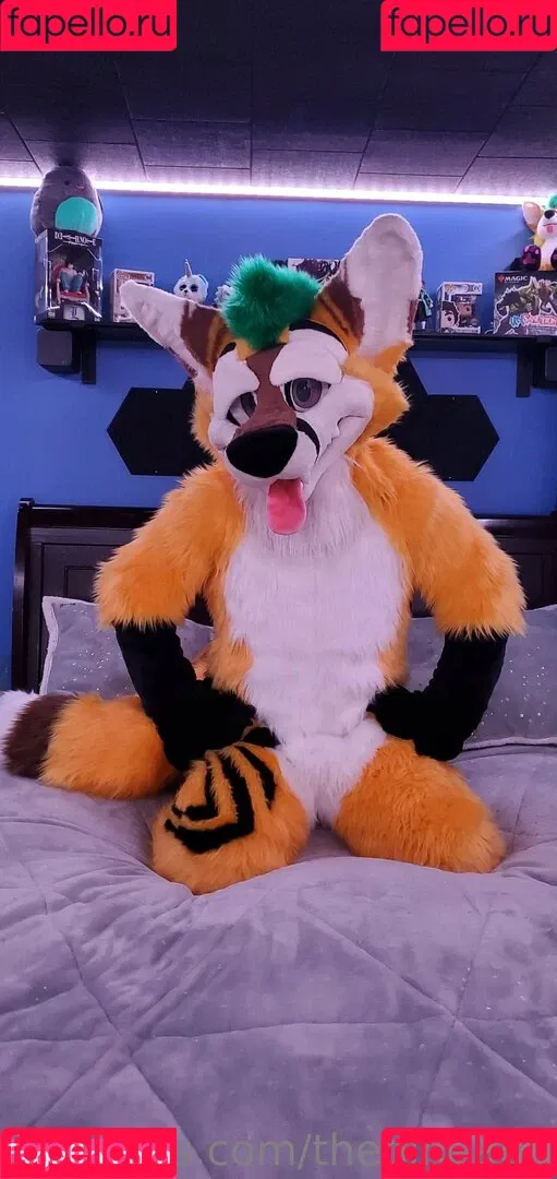 thepineapplefox Onlyfans Photo Gallery 