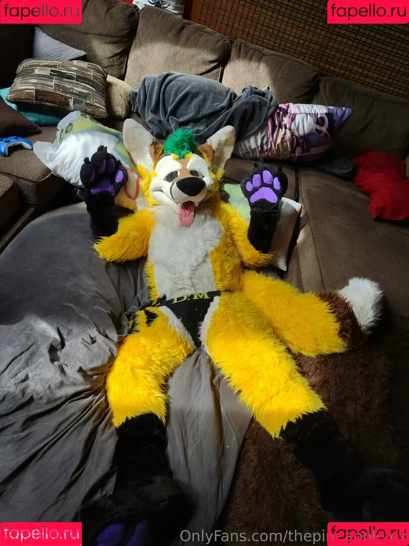 thepineapplefox Onlyfans Photo Gallery 
