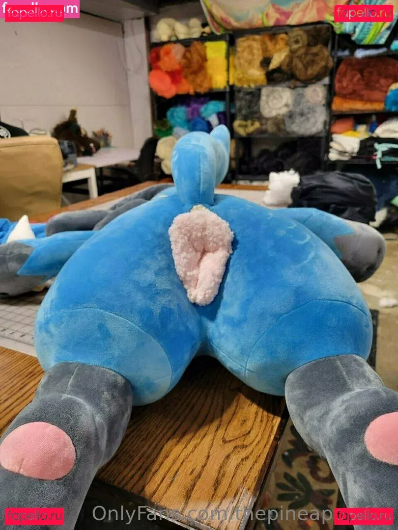 thepineapplefox Onlyfans Photo Gallery 