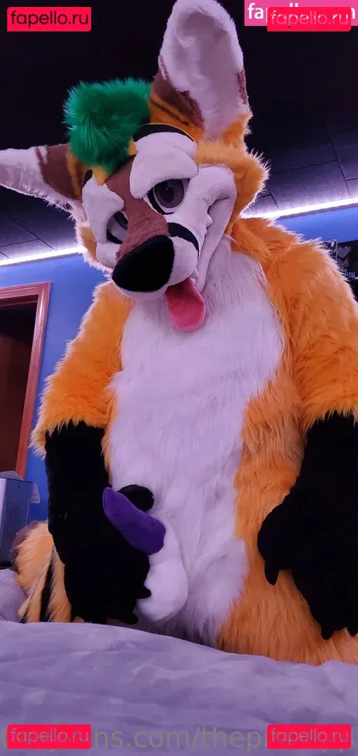 thepineapplefox Onlyfans Photo Gallery 