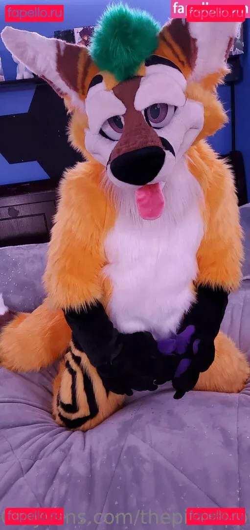 thepineapplefox Onlyfans Photo Gallery 