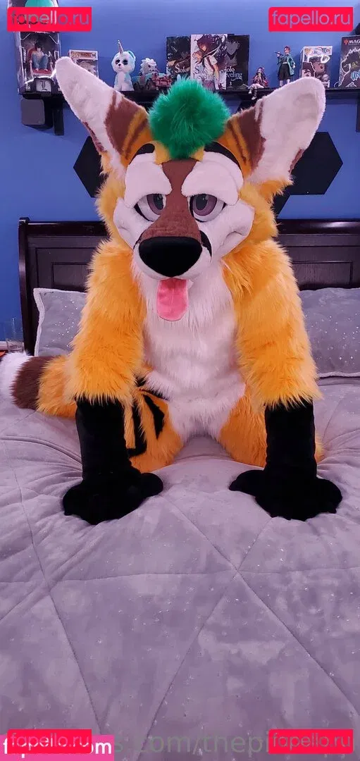 thepineapplefox Onlyfans Photo Gallery 