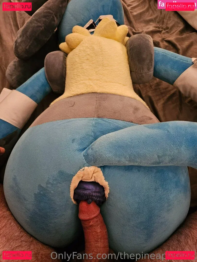 thepineapplefox Onlyfans Photo Gallery 