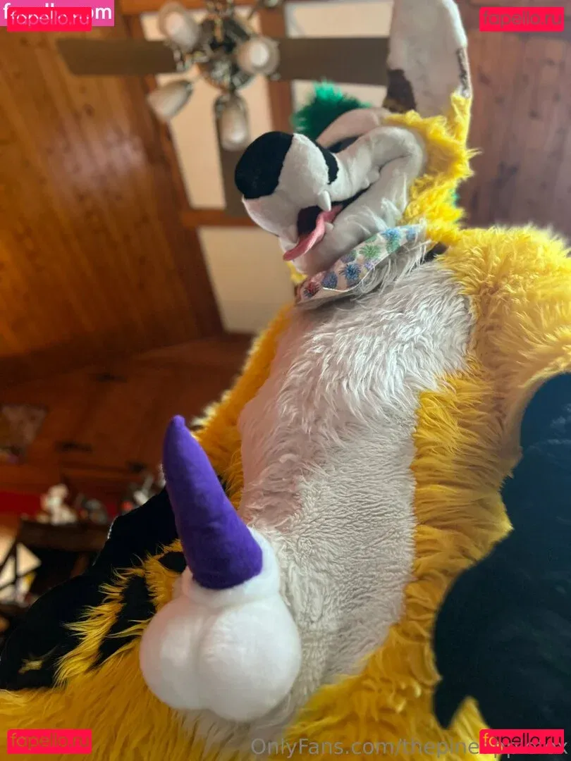 thepineapplefox Onlyfans Photo Gallery 