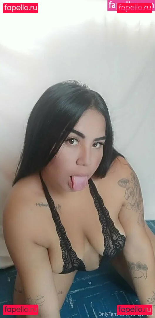 verolovev2 Onlyfans Photo Gallery 