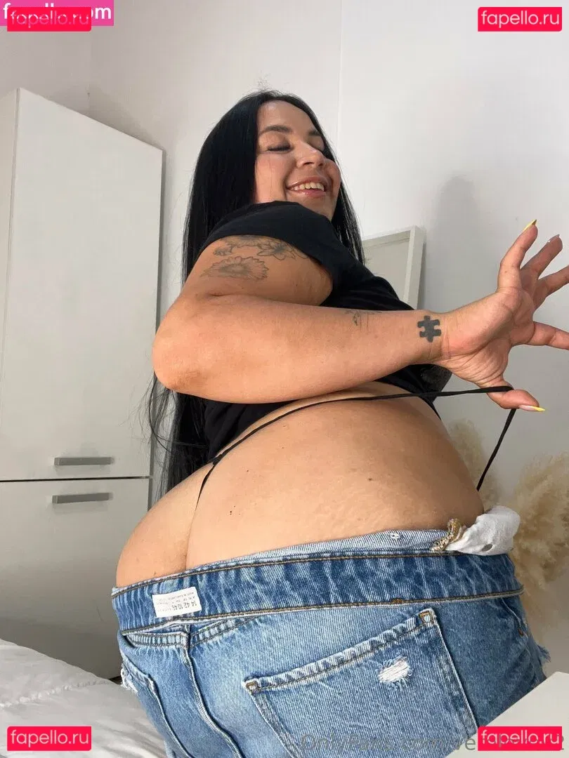 verolovev2 Onlyfans Photo Gallery 