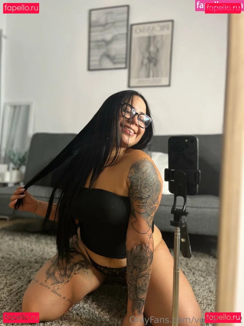 verolovev2 Onlyfans Photo Gallery 