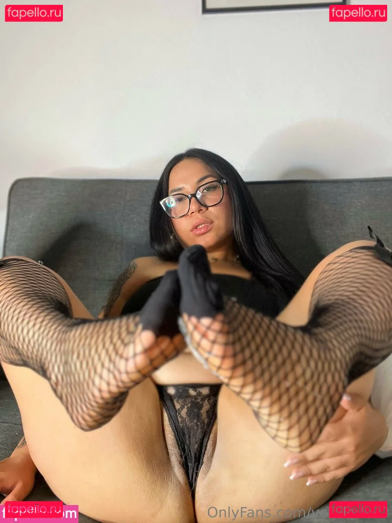 verolovev2 Onlyfans Photo Gallery 