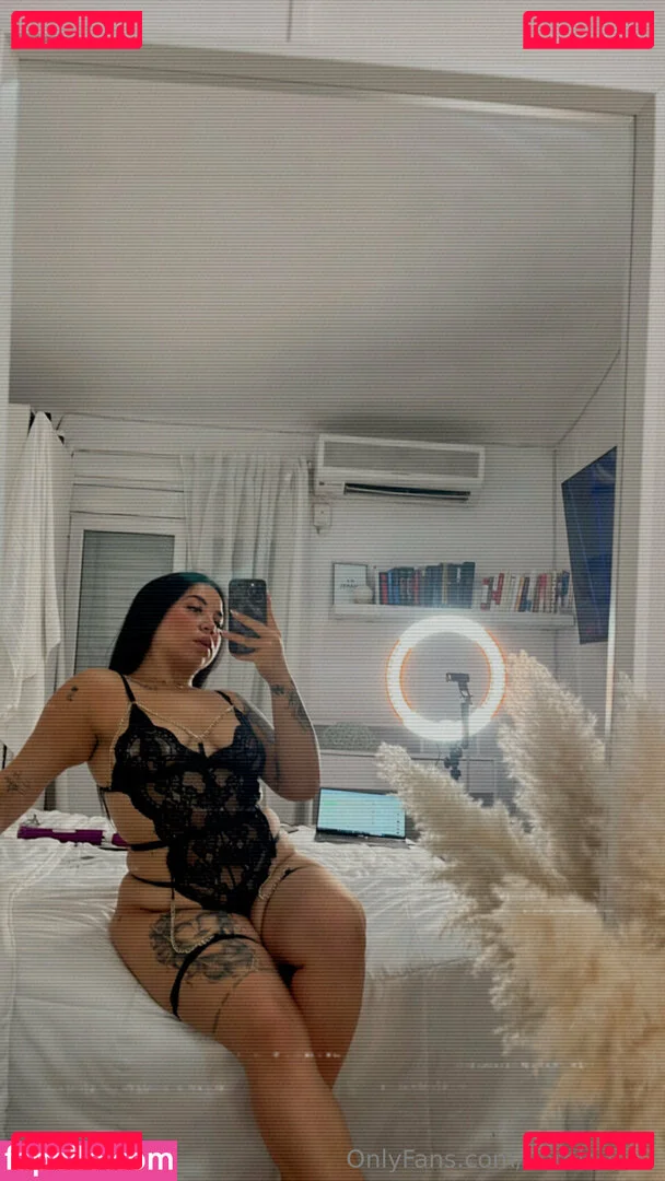 verolovev2 Onlyfans Photo Gallery 