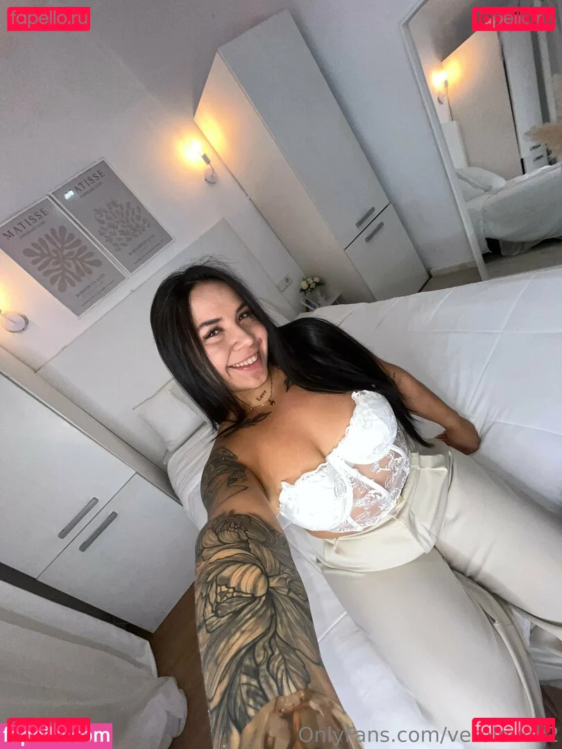 verolovev2 Onlyfans Photo Gallery 