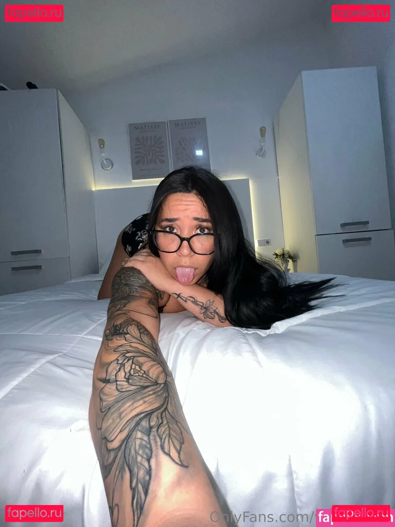 verolovev2 Onlyfans Photo Gallery 