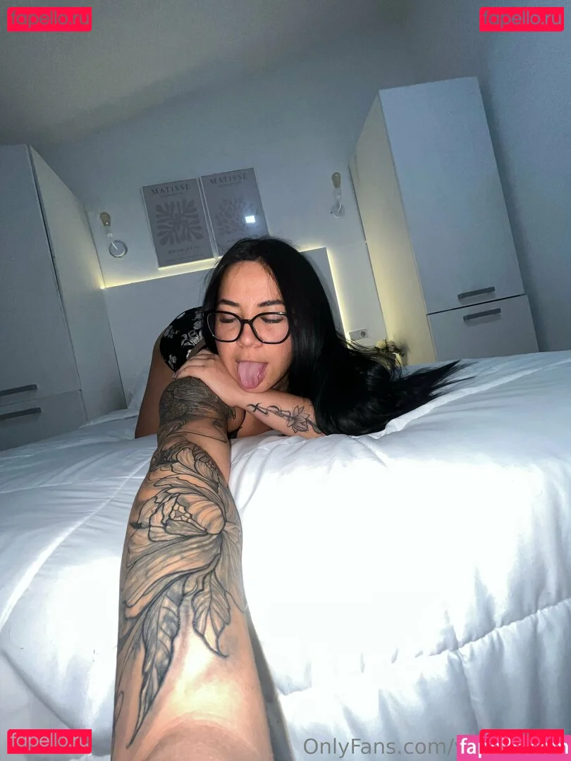 verolovev2 Onlyfans Photo Gallery 