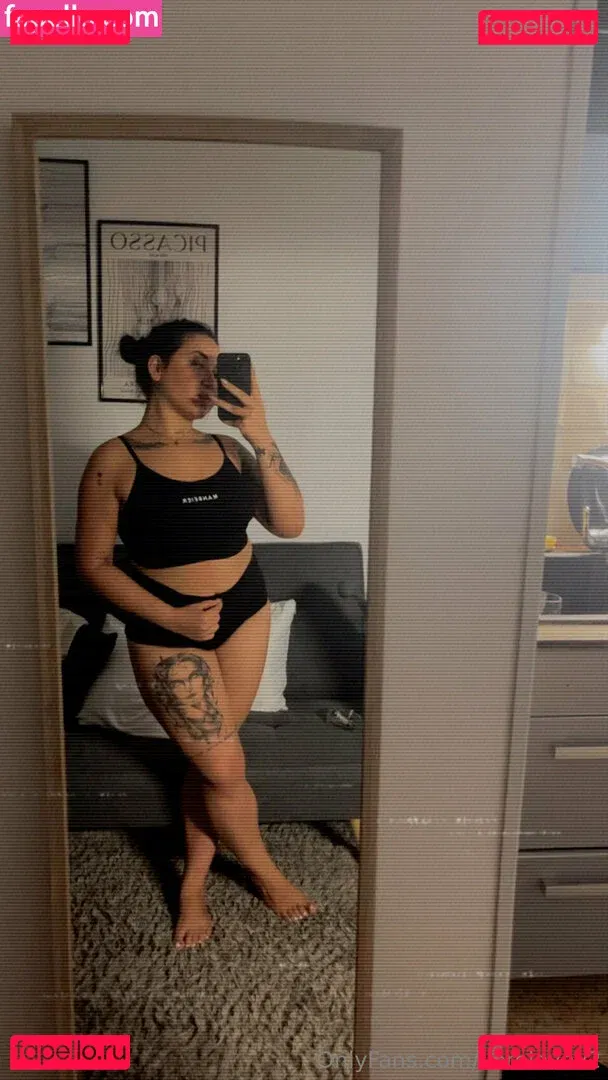 verolovev2 Onlyfans Photo Gallery 