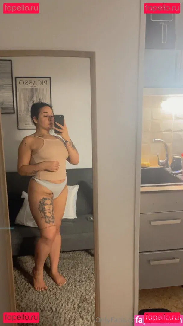 verolovev2 Onlyfans Photo Gallery 