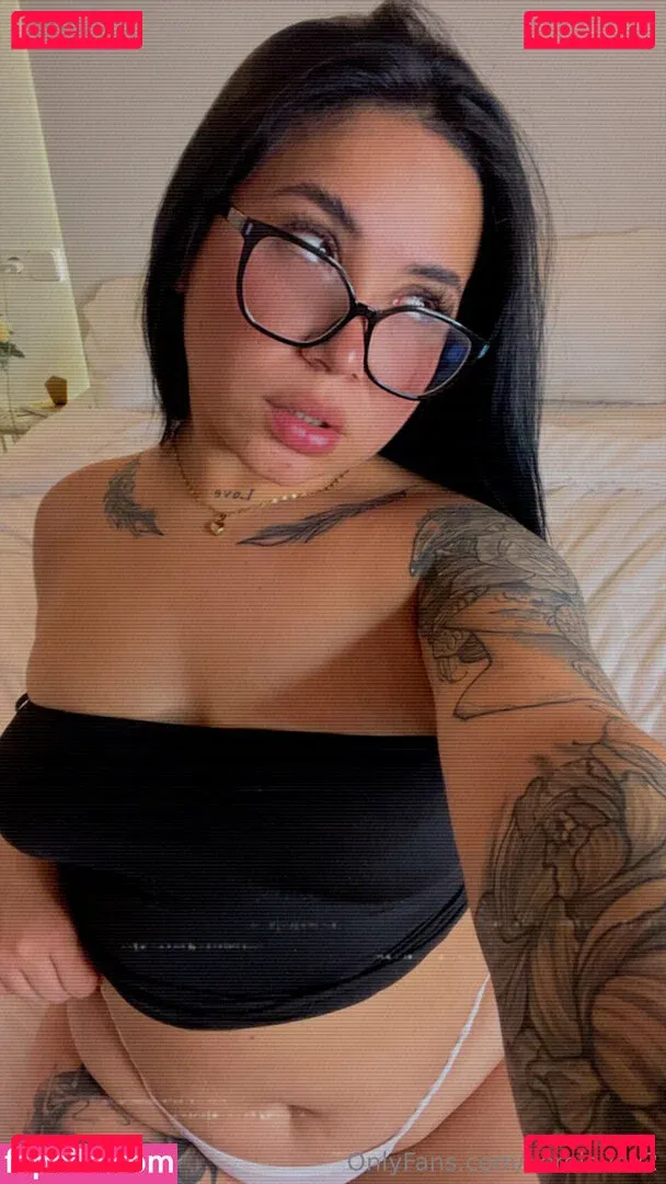 verolovev2 Onlyfans Photo Gallery 