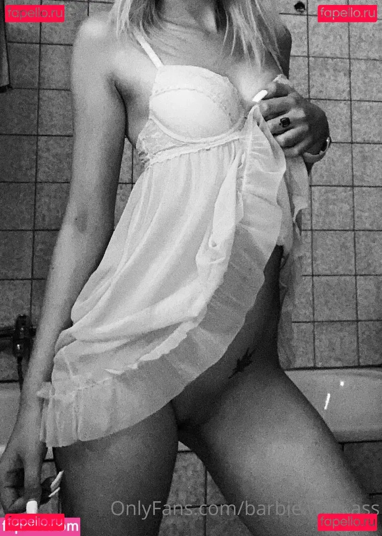 barbie.with.ass Onlyfans Photo Gallery 