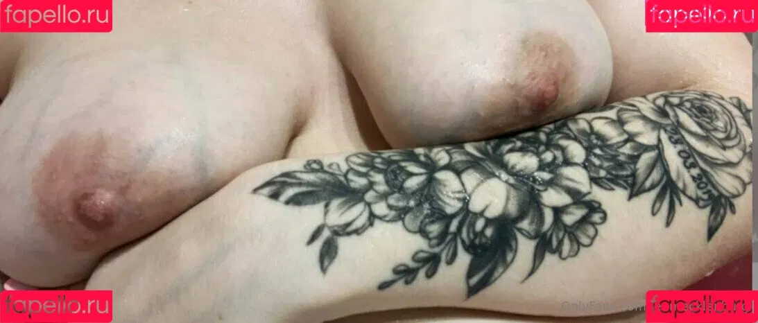 leamecklenburg Onlyfans Photo Gallery 