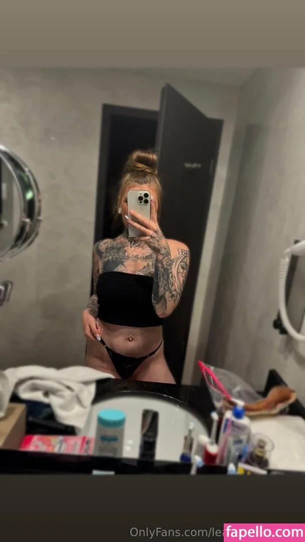 leamecklenburg Onlyfans Photo Gallery 