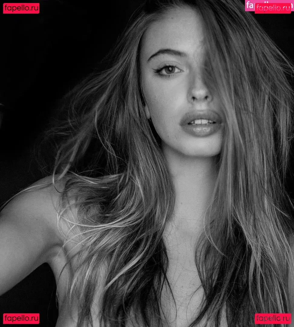 Cristal Nannoni Onlyfans Photo Gallery 