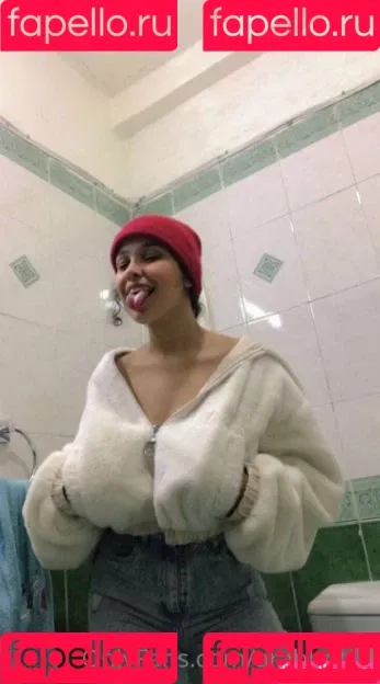arabhottie Onlyfans Photo Gallery 