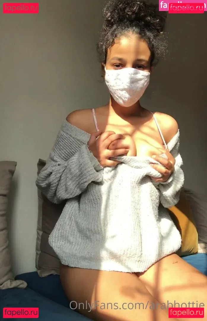 arabhottie Onlyfans Photo Gallery 