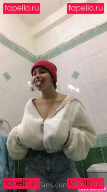 arabhottie Onlyfans Photo Gallery 