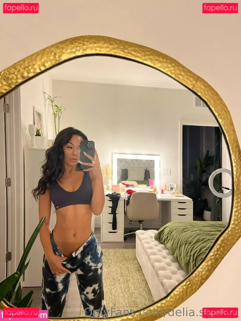 Delia.Sylvain Onlyfans Photo Gallery 