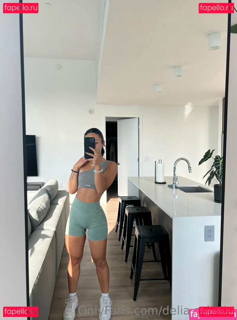 Delia.Sylvain Onlyfans Photo Gallery 