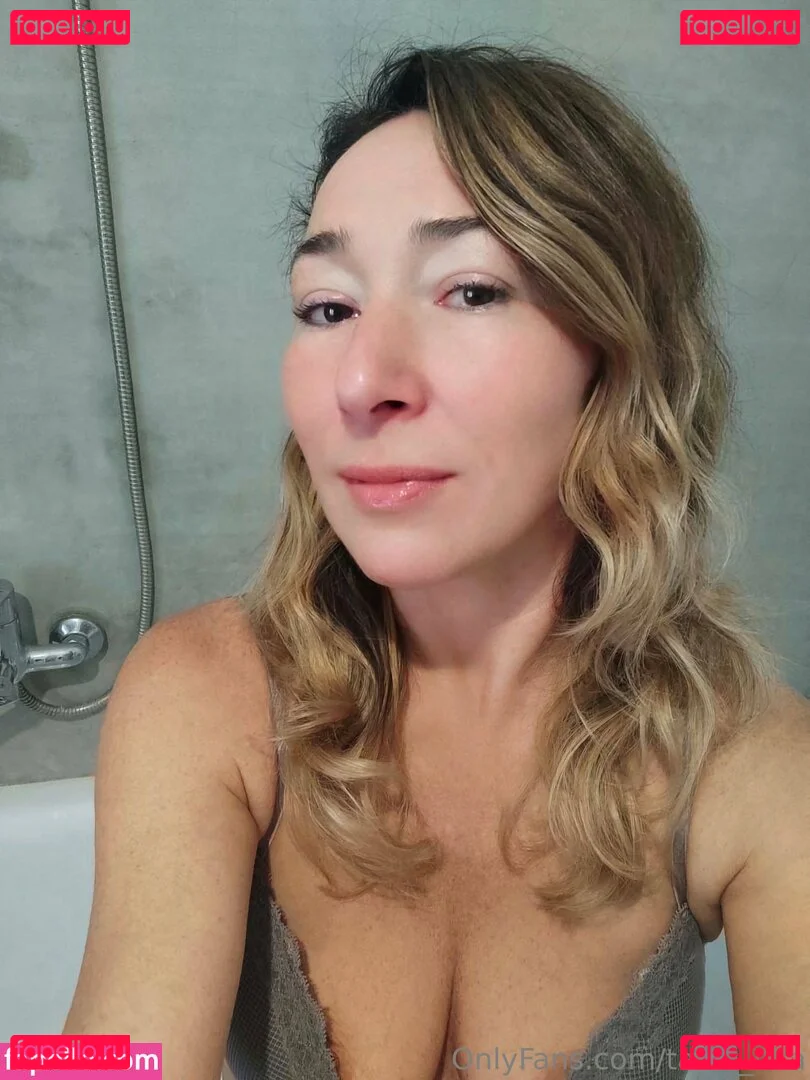 tasty_ella Onlyfans Photo Gallery 