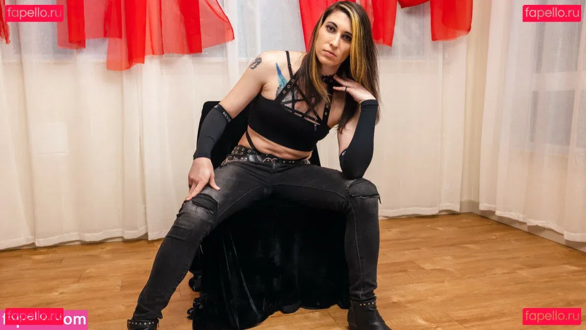 Devi Dionne Onlyfans Photo Gallery 