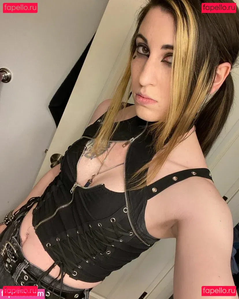 Devi Dionne Onlyfans Photo Gallery 