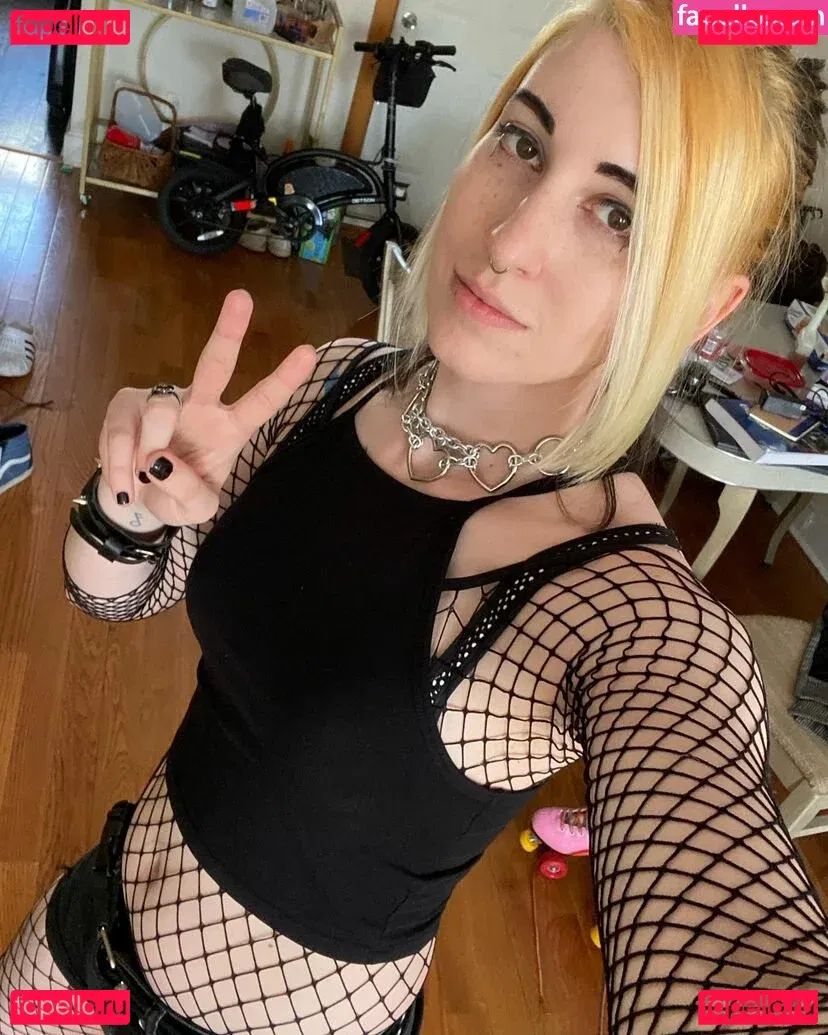 Devi Dionne Onlyfans Photo Gallery 