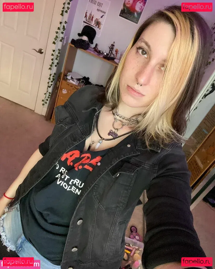 Devi Dionne Onlyfans Photo Gallery 