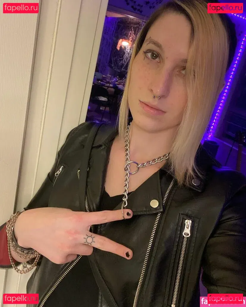 Devi Dionne Onlyfans Photo Gallery 