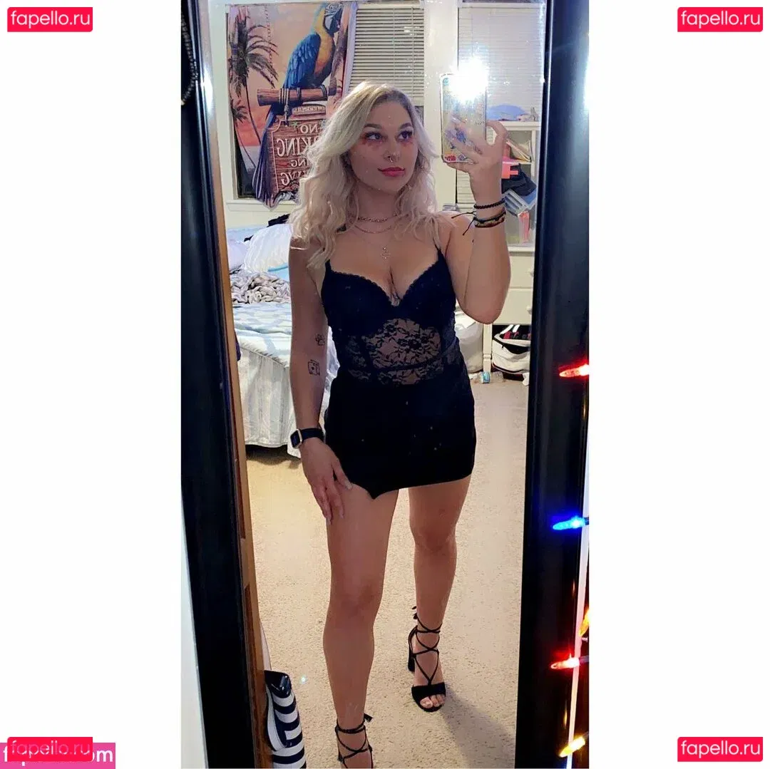 laurennwojo Onlyfans Photo Gallery 