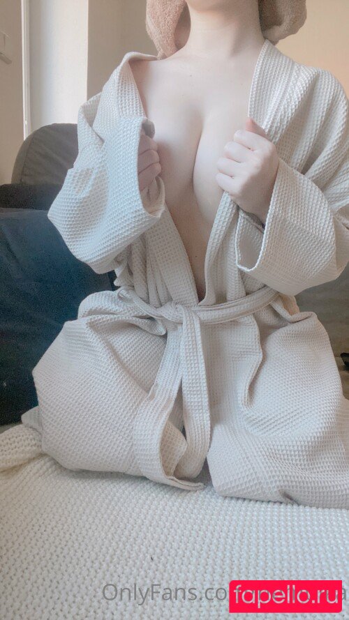 Hemulka Xutebow Nude Onlyfans Photo 49