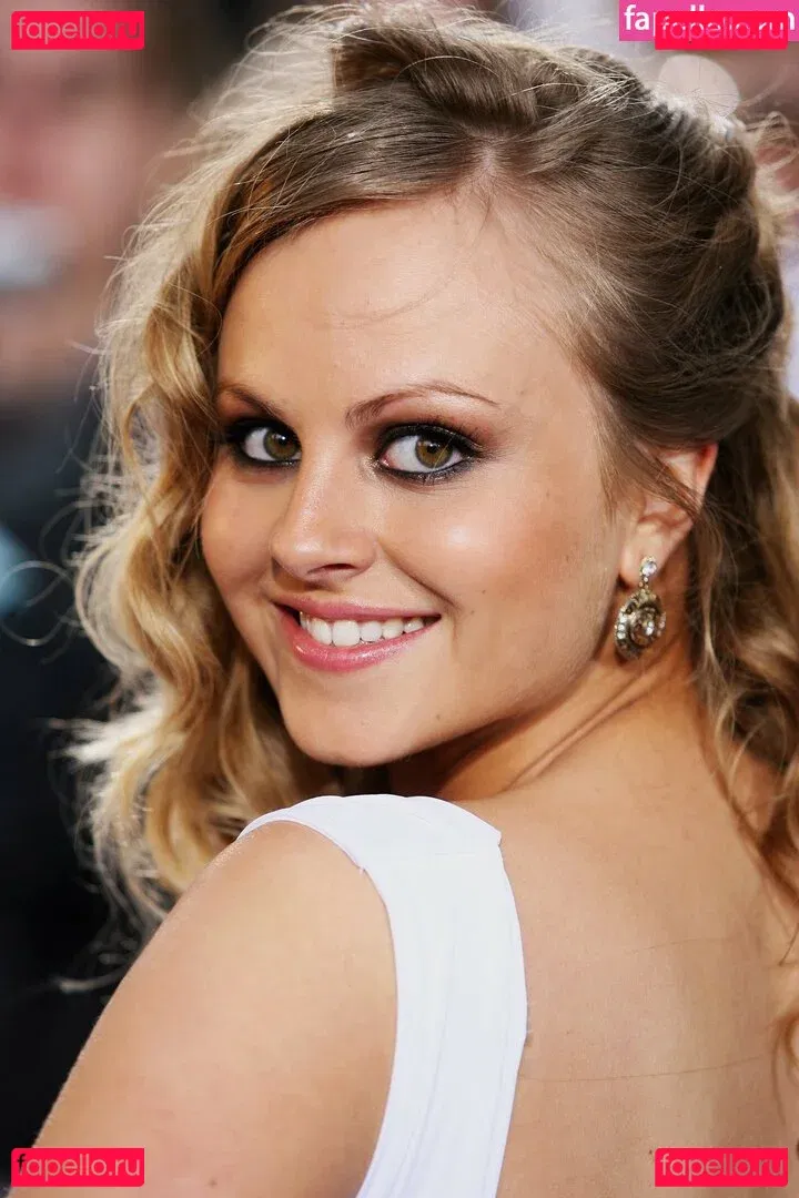 Tina O`Brien Onlyfans Photo Gallery 