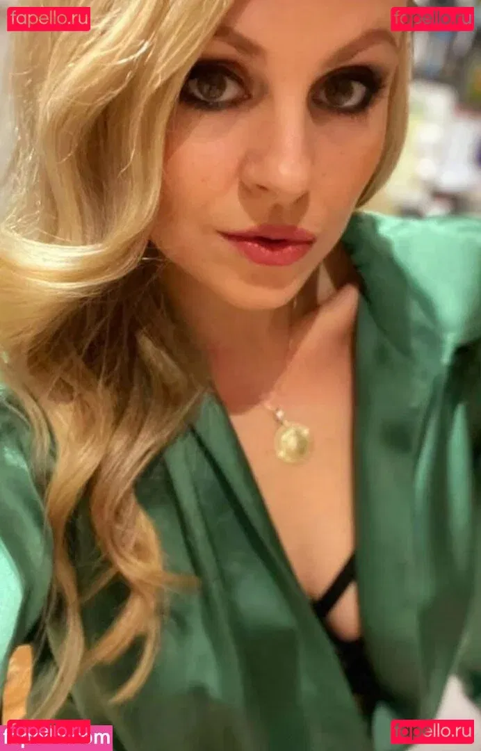 Tina O`Brien Onlyfans Photo Gallery 