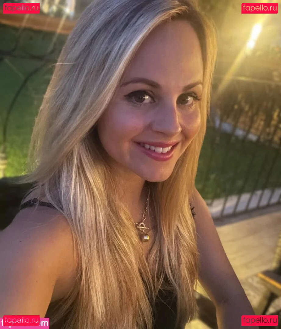 Tina O`Brien Onlyfans Photo Gallery 