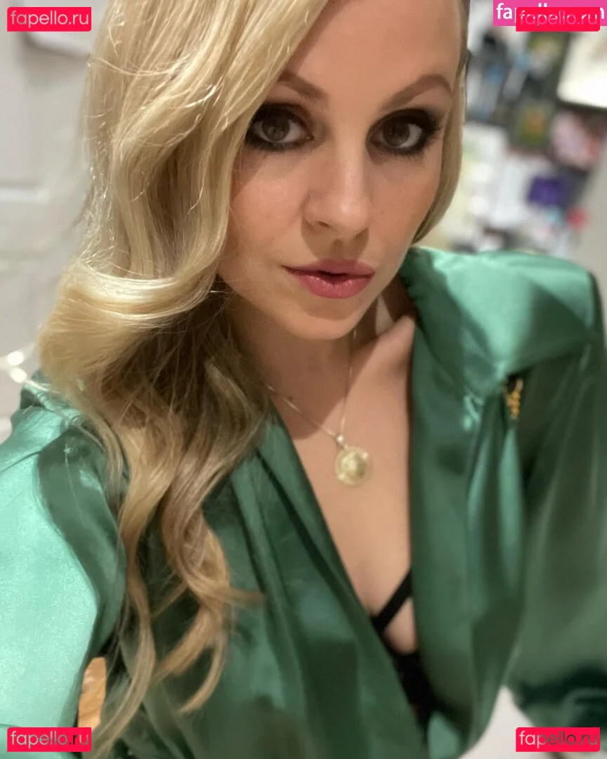 Tina O`Brien Onlyfans Photo Gallery 