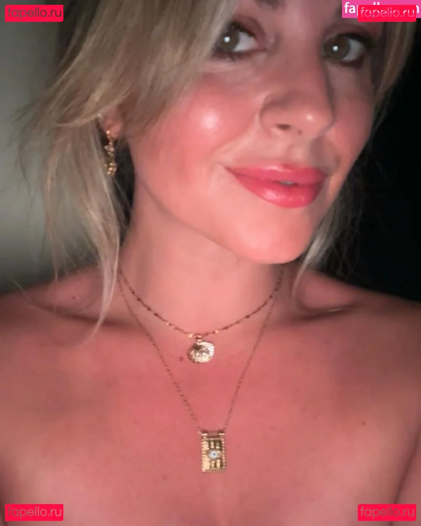 Tina O`Brien Onlyfans Photo Gallery 