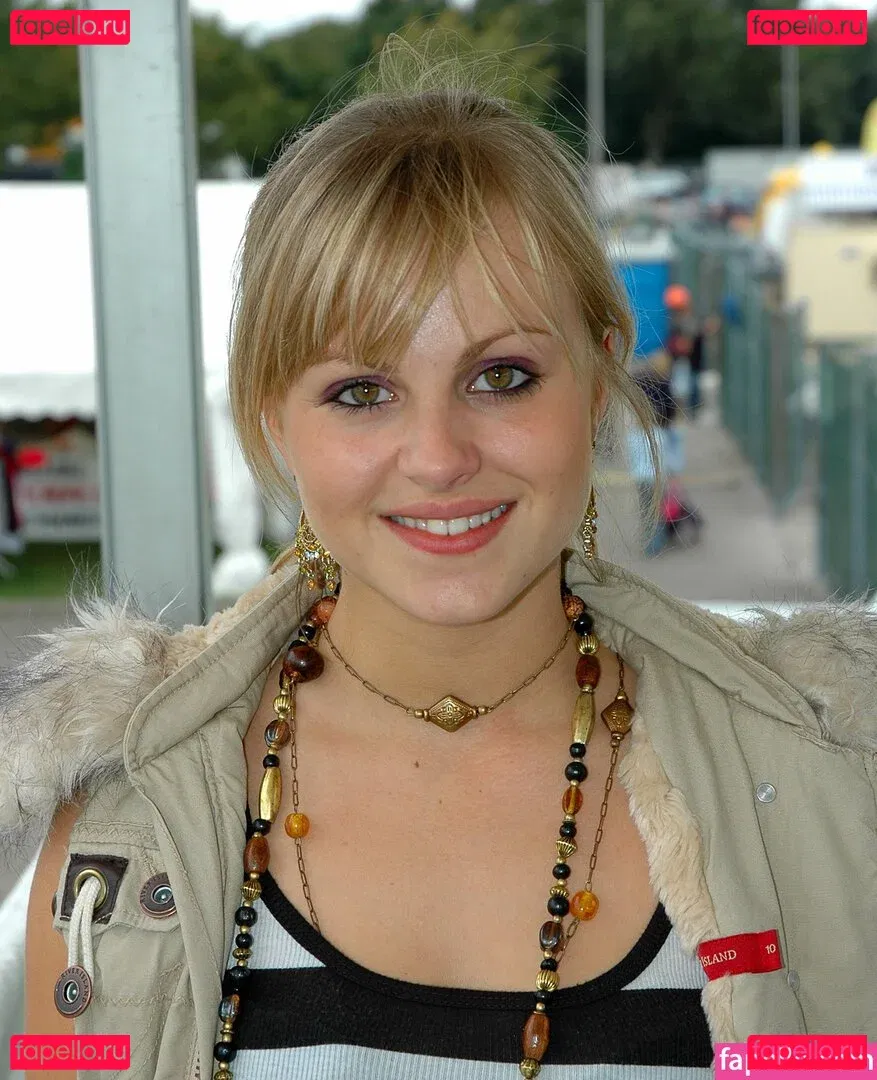 Tina O`Brien Onlyfans Photo Gallery 