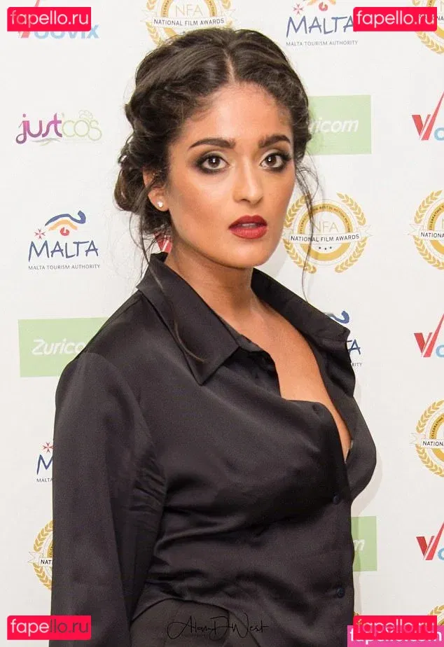 Mandeep Dhillon Onlyfans Photo Gallery 